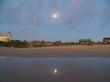 luna en la playa de aguas dulces