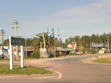 entrada a punta del diablo desde la ruta